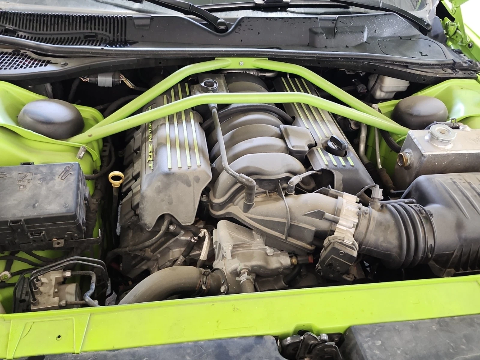 Dodge Challenger 6.4L 8cyl Rear Wheel Drive | Mobile.bg � ����������� 17
