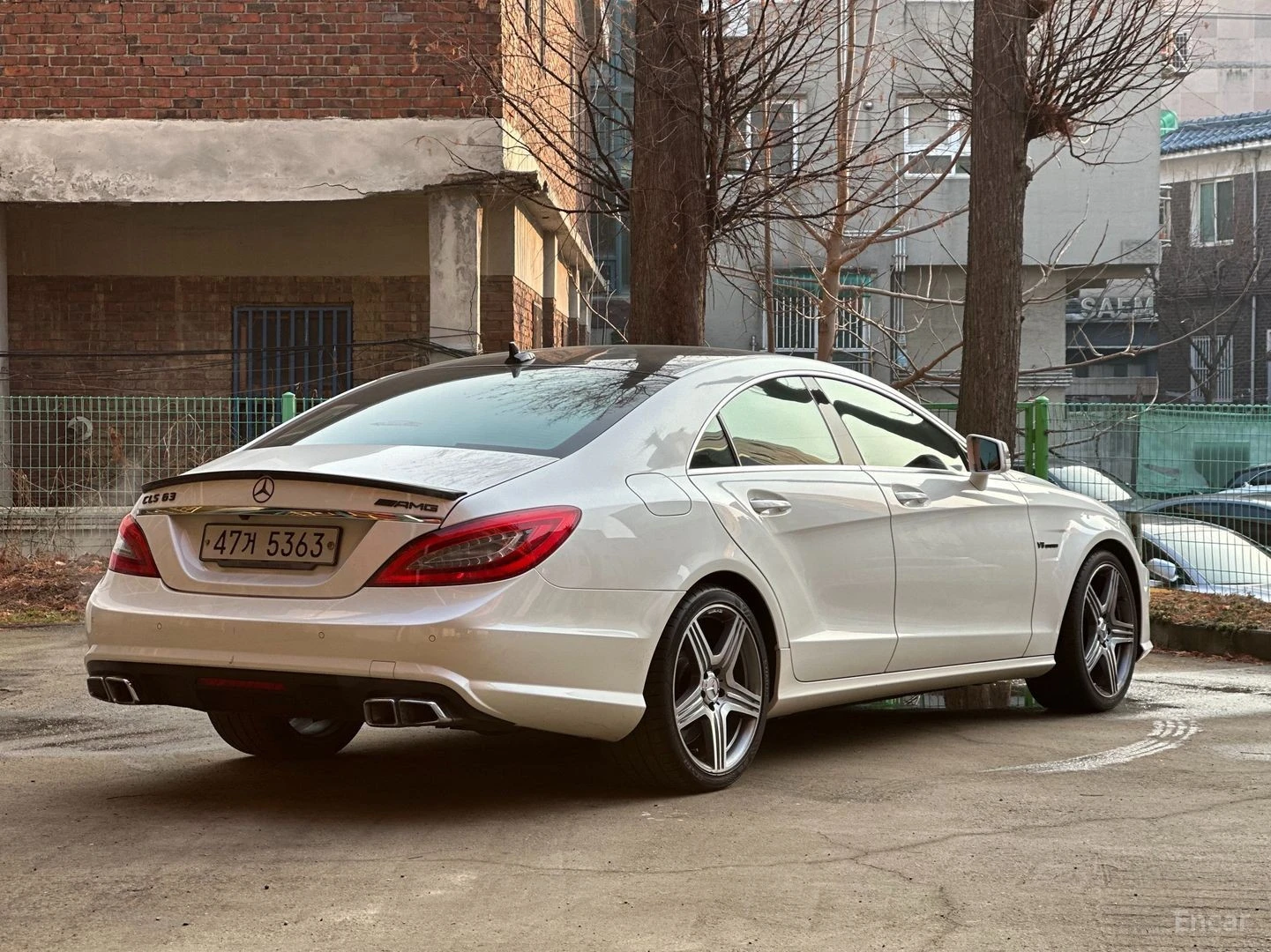 Mercedes-Benz CLS 63 AMG КОЖА* ПОДГРЕВ* ОБДУХВ* BURMASTER* ПАНОРАМА, снимка 2 - Автомобили и джипове - 55564840