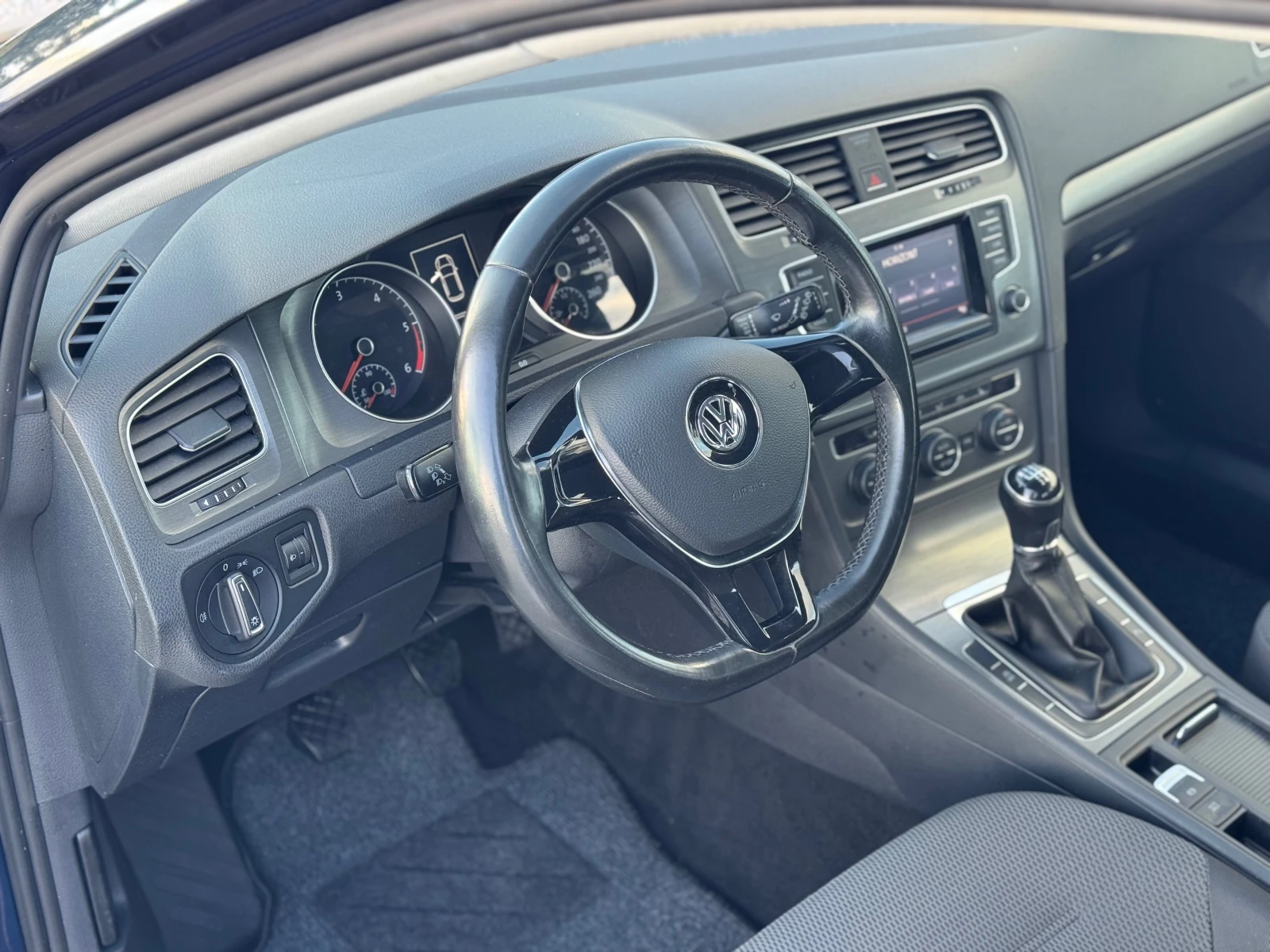 VW Golf 1.6TDI* Климатик* Уникат* Германия* Като Нов* , снимка 10 - Автомобили и джипове - 55846844