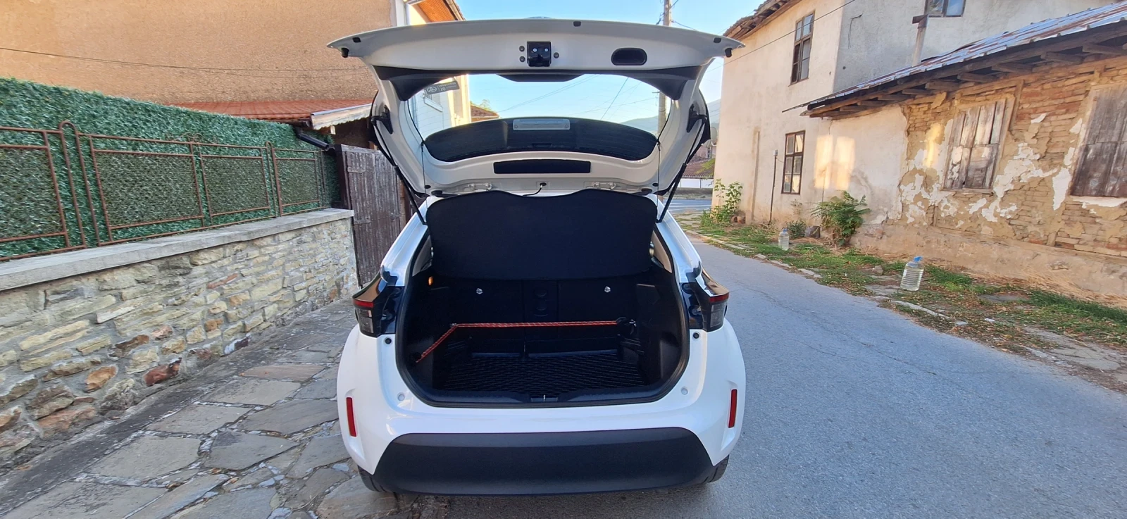 Toyota Yaris Cross FANCY | Mobile.bg � ����������� 6
