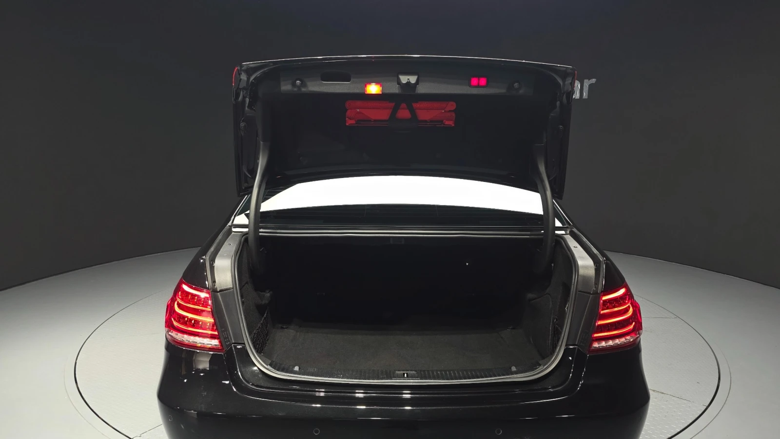 Mercedes-Benz E 350 4Matic * DIS * 360 * ����� * ���� | Mobile.bg � ����������� 5