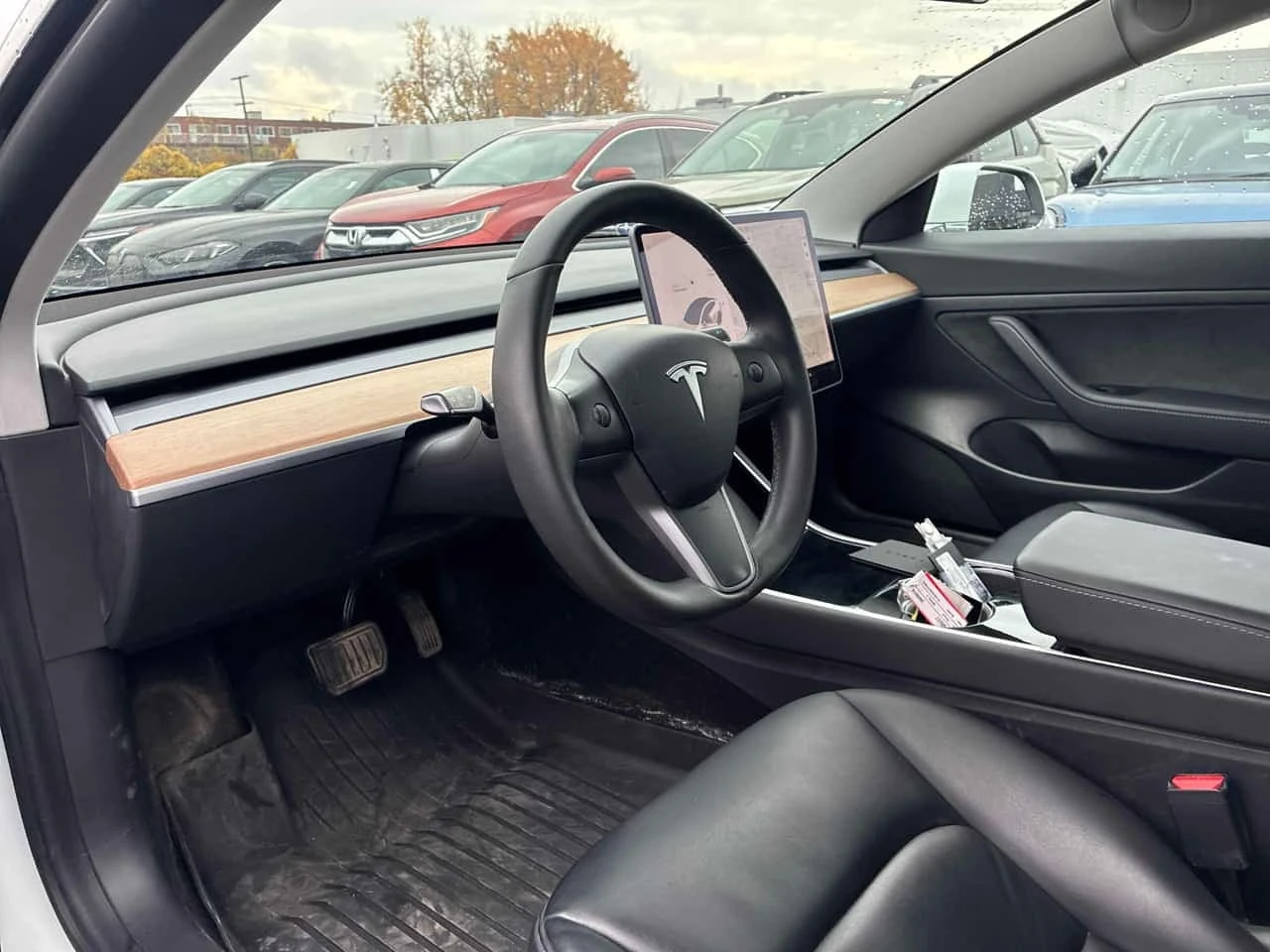 Tesla Model 3 * Standard Range Plus * АВТОКРЕДИТ* , снимка 5 - Автомобили и джипове - 56701019