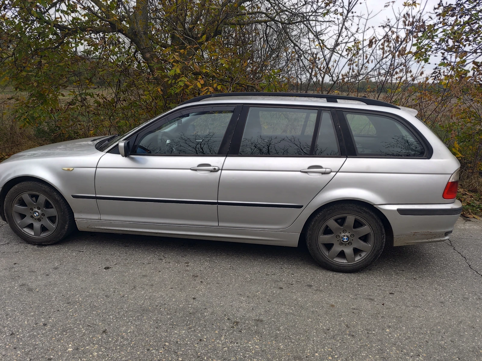 BMW 320, снимка 3 - Автомобили и джипове - 56745534