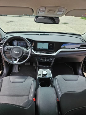 Kia Niro !!! 58 488 kм !!!  11.2021г / 64 kwh /204 кс / НОВ, снимка 7