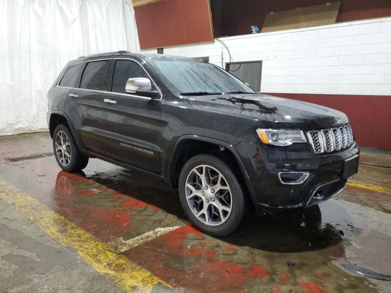 Jeep Grand cherokee OVERLAND 8ZF* Диг.табло* Пано* Обдух* , снимка 4 - Автомобили и джипове - 48789814