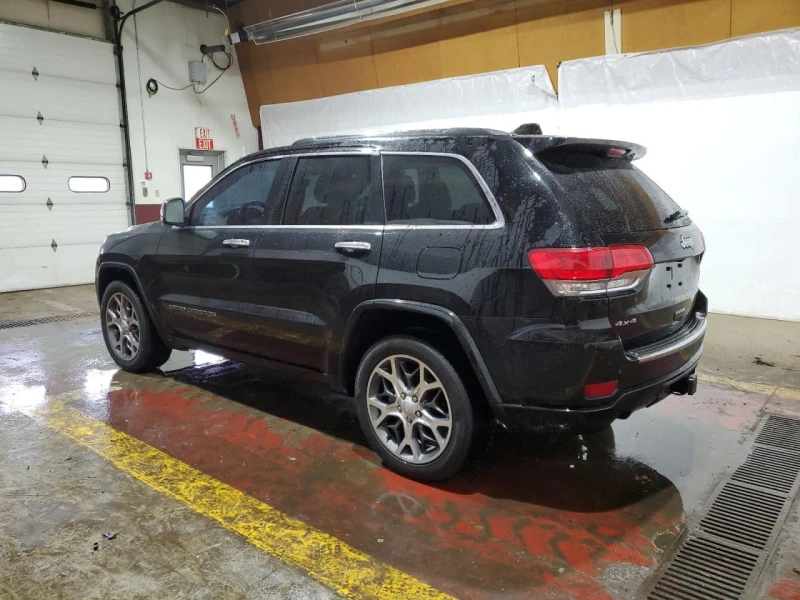 Jeep Grand cherokee OVERLAND 8ZF* Диг.табло* Пано* Обдух* , снимка 2 - Автомобили и джипове - 48789814