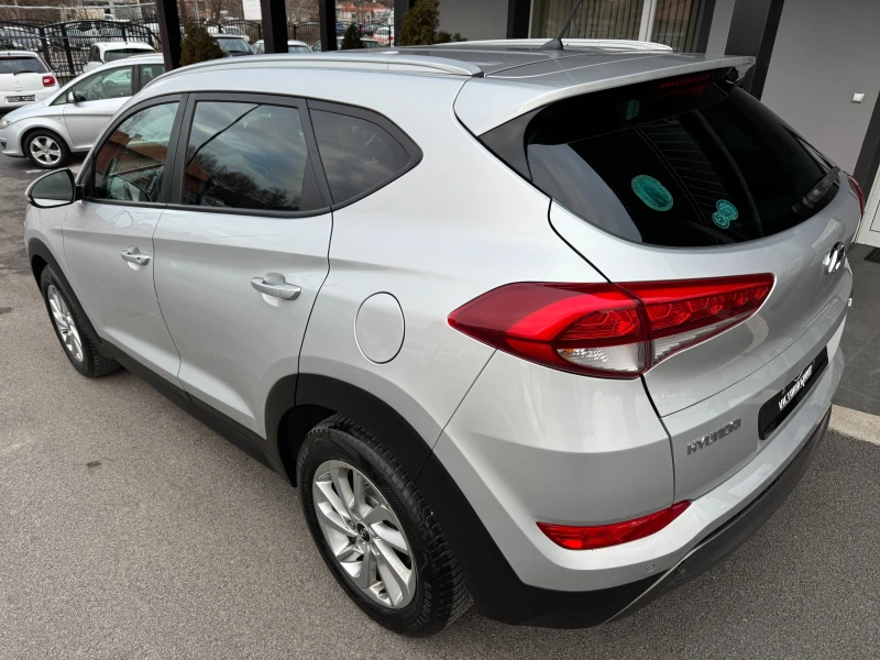 Hyundai Tucson 2.0crdi НОВ ВНОС , снимка 4 - Автомобили и джипове - 48824754