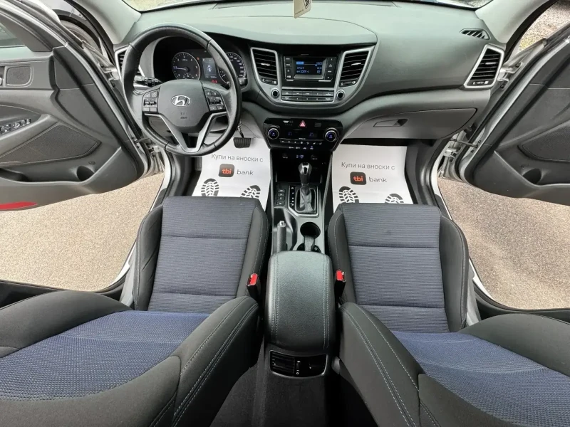 Hyundai Tucson 2.0crdi НОВ ВНОС , снимка 10 - Автомобили и джипове - 48824754