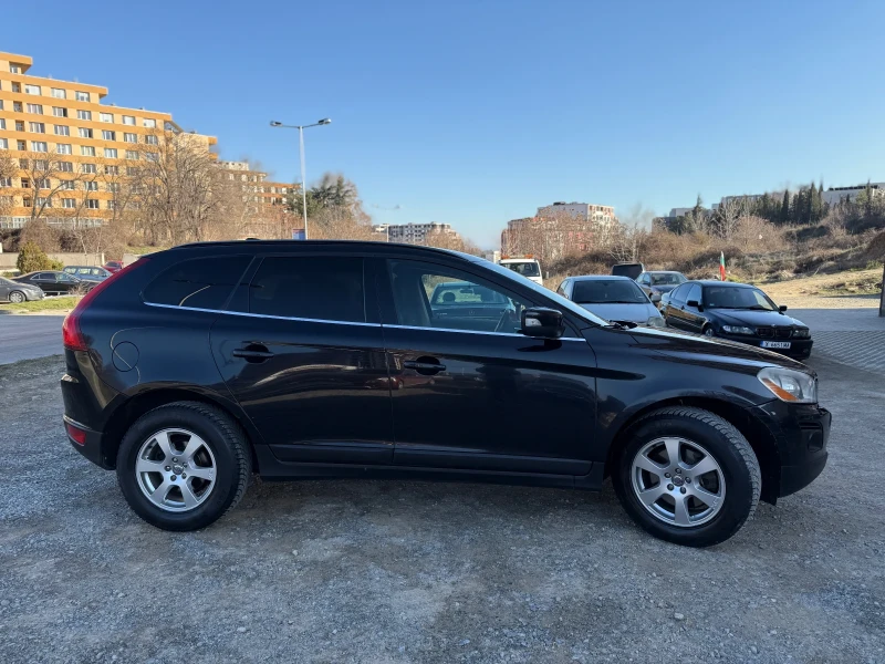 Volvo XC60, снимка 4 - Автомобили и джипове - 49545343