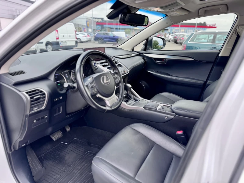 Lexus NX 300h, снимка 10 - Автомобили и джипове - 51912702