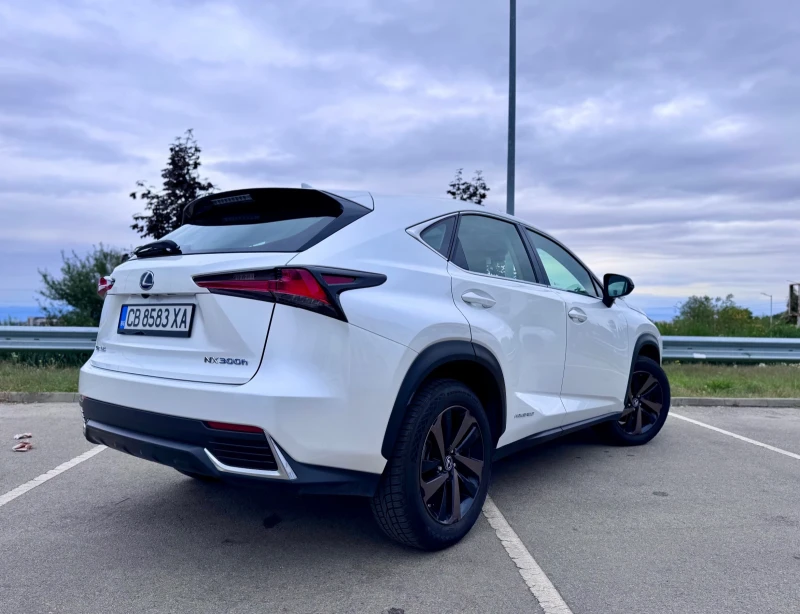 Lexus NX 300h, снимка 6 - Автомобили и джипове - 51912702