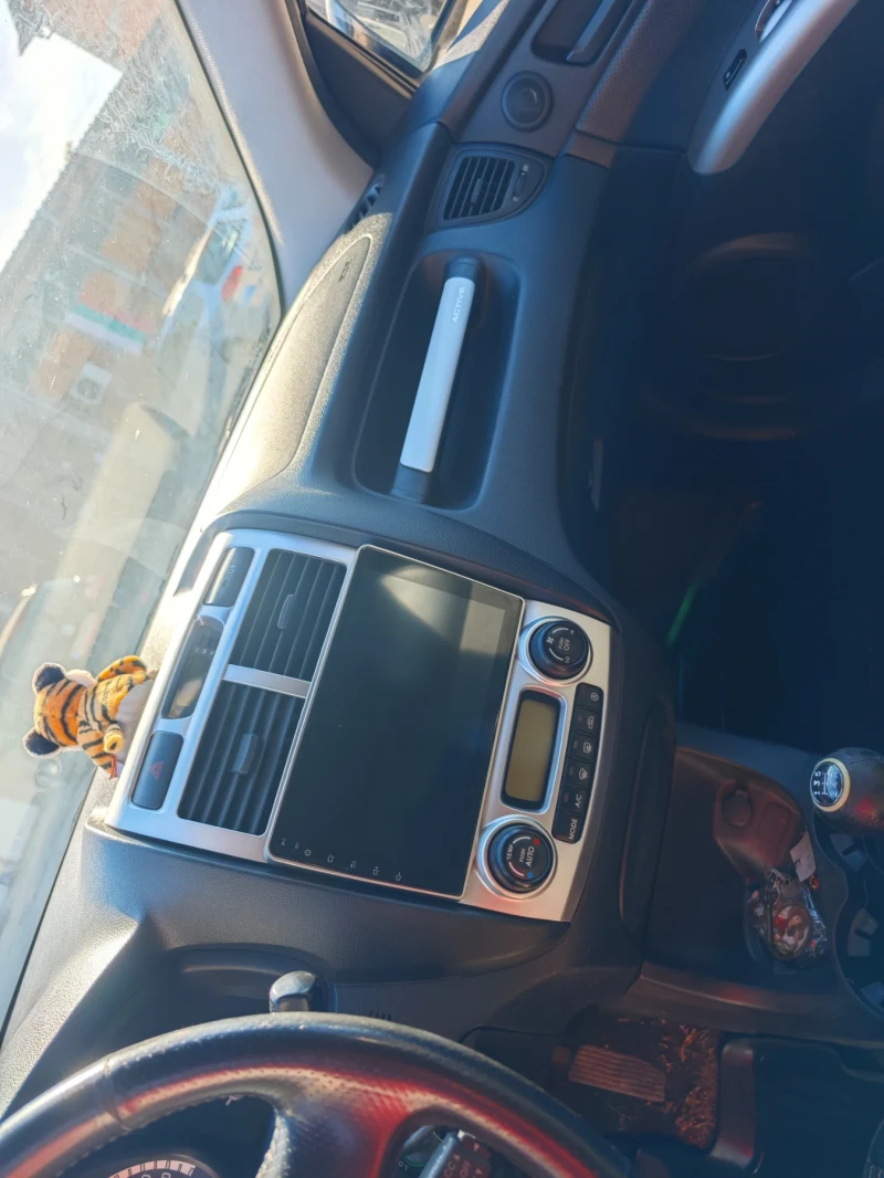 Kia Sportage 4WD 2.0 Gas 141hp, снимка 7 - Автомобили и джипове - 52427146