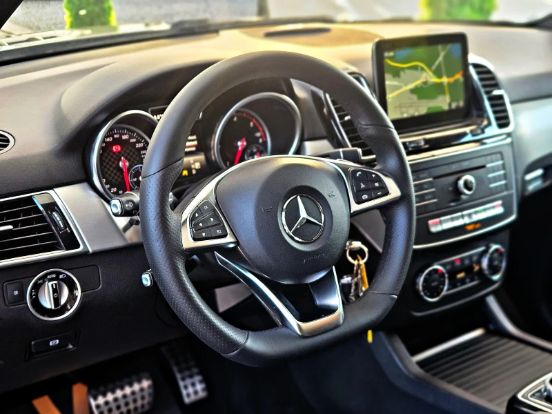 Mercedes-Benz GLE 350 AMG/GERMANY/PANO/DISTR/360CAM/ПОДГРЕВ/CAR PLAY/LIZ, снимка 11 - Автомобили и джипове - 52885811