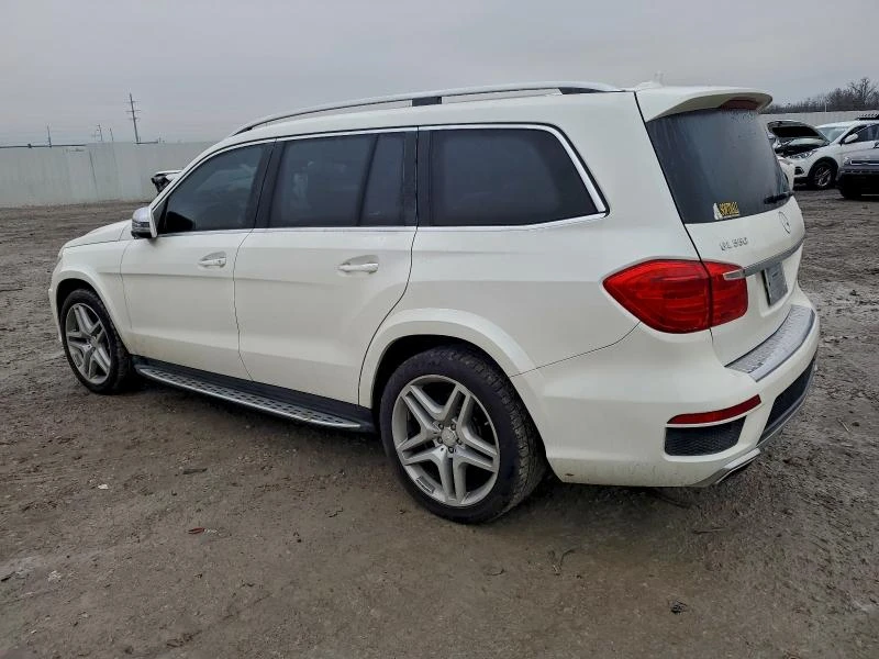 Mercedes-Benz GL 550 4MATIC* Premium Audio* Подгрев* Кожа* CARFAX - изображение 2