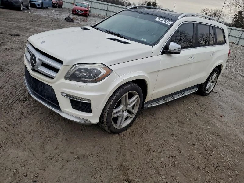 Mercedes-Benz GL 550 4MATIC* Premium Audio* Подгрев* Кожа* CARFAX