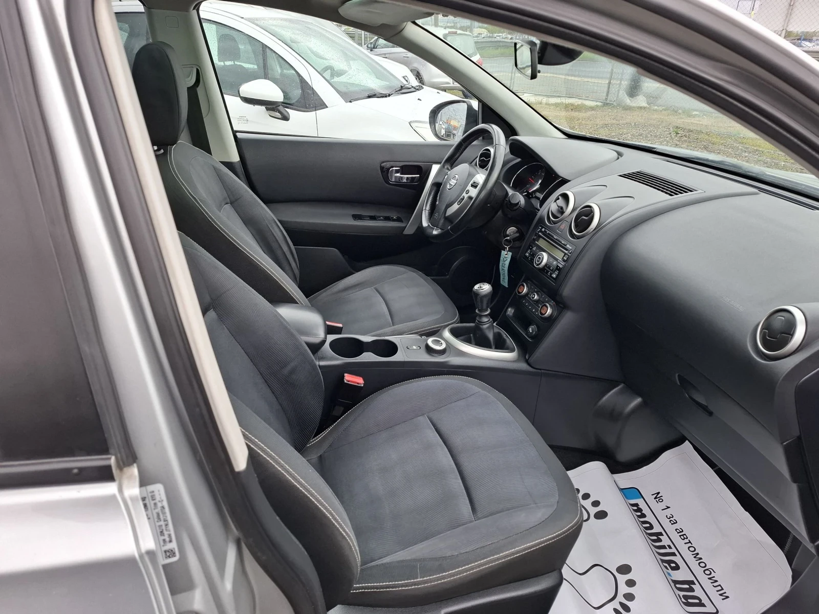 Nissan Qashqai 2.0 d-4х4 7mesta - изображение 10