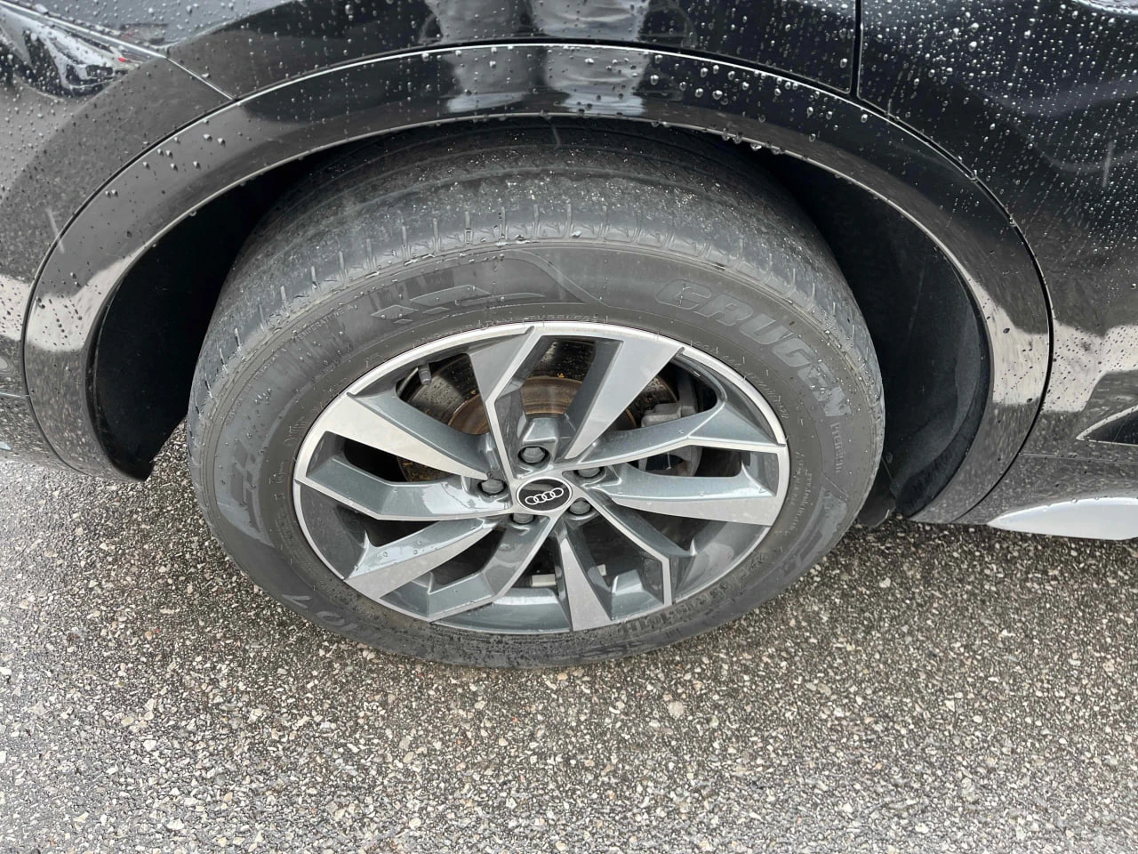 Audi Q5 * АВТО КРЕДИТ* ЦЕНА ДО БГ * СЕРВИЗНА ИСТОРИЯ *  - изображение 10