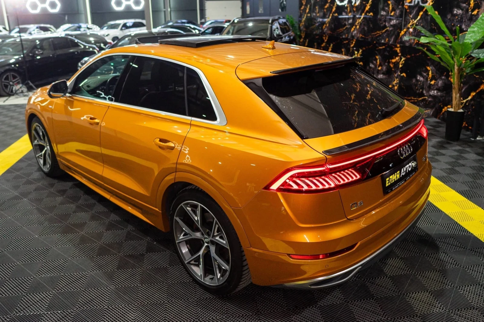 Audi Q8 50TDI QUATTRO S LINE ПАНО MATRIX B&O ЛИЗИНГ 100% - изображение 7