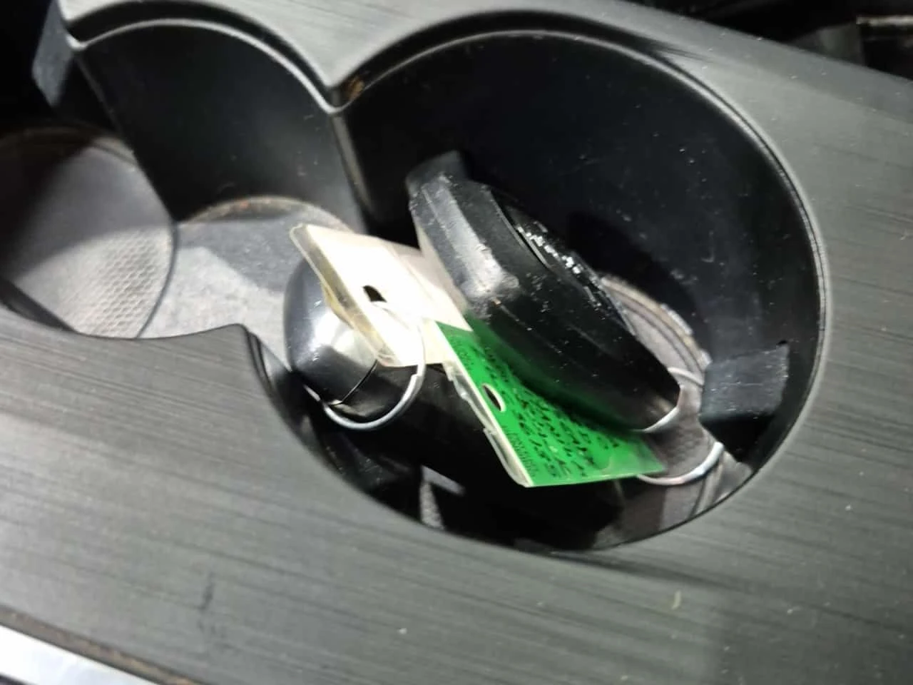 Ford Escape * TITANIUM HYBRID * REMOTE START* * ПАНОРАМА* , снимка 14 - Автомобили и джипове - 53976392