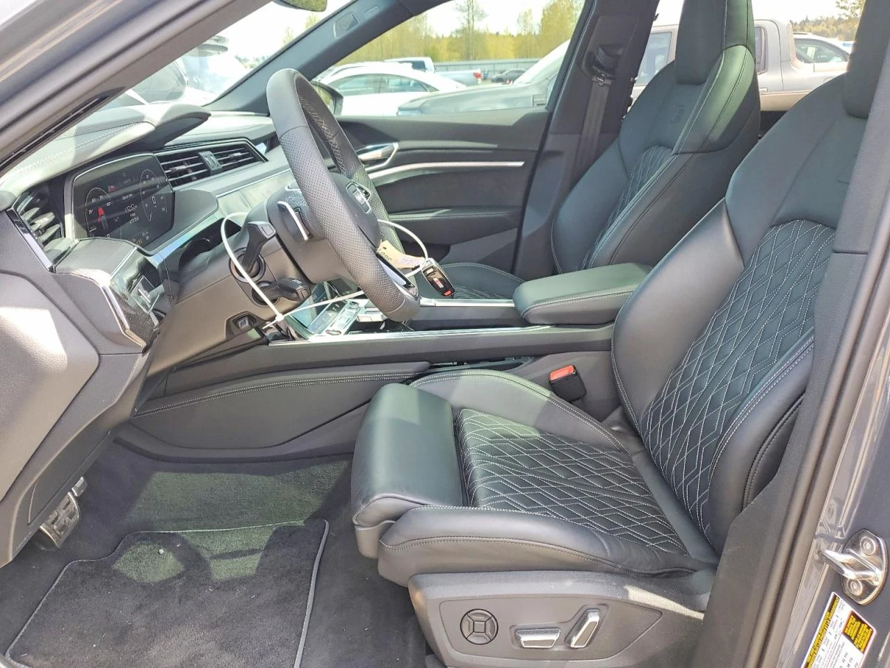 Audi SQ8 E-TRON PRESTIGE QUATTRO, снимка 7 - Автомобили и джипове - 54370070