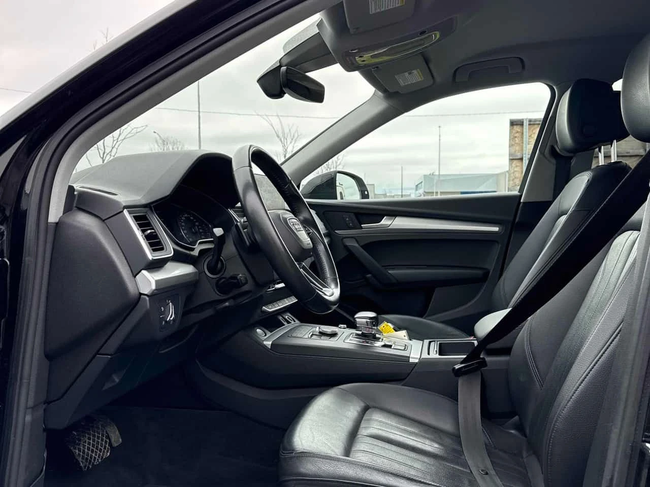 Audi Q5 Komfort /CAMERA/ПОДГРЕВИ, снимка 11 - Автомобили и джипове - 54384633