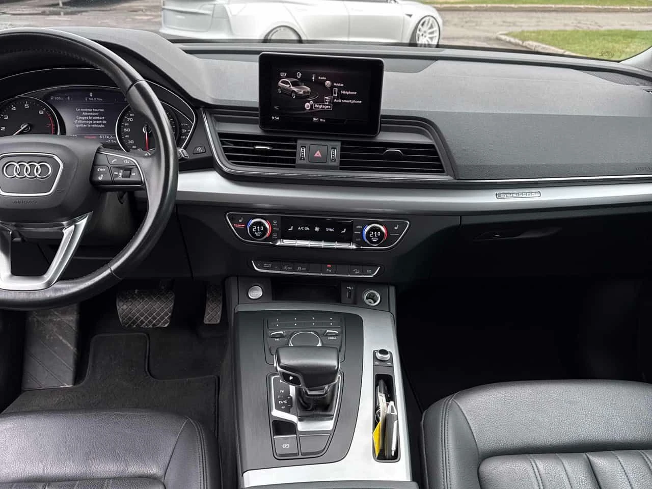 Audi Q5 Komfort /CAMERA/ПОДГРЕВИ, снимка 9 - Автомобили и джипове - 54384633