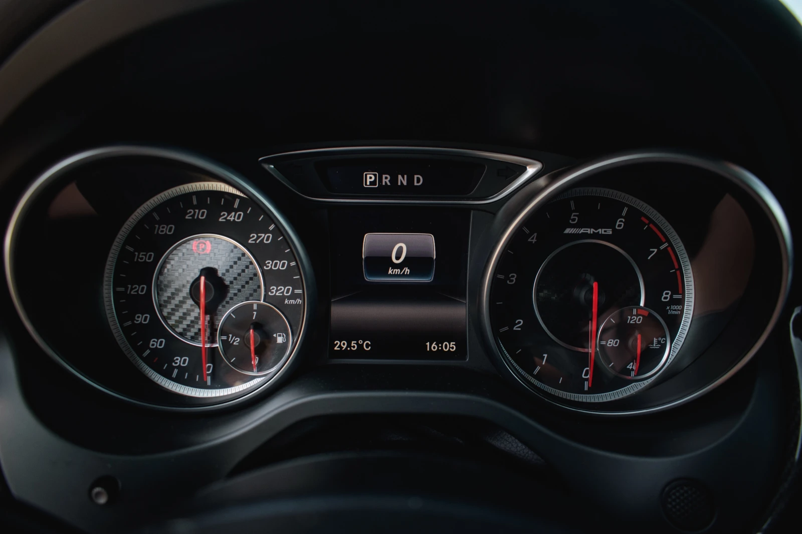 Mercedes-Benz GLA 45 AMG, снимка 7 - Автомобили и джипове - 54795854