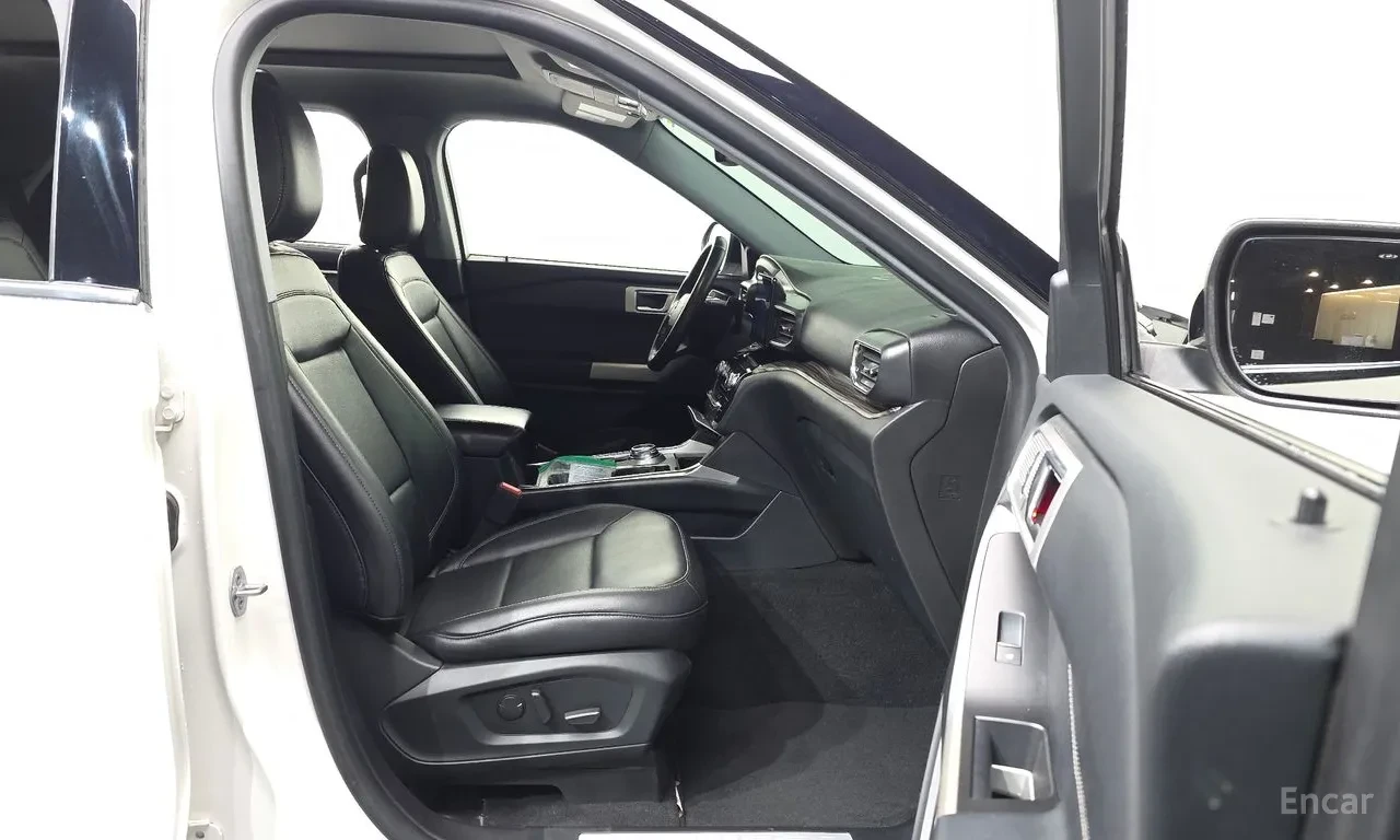 Ford Explorer 6th Generation Limited| 2.3 ECOBOOST| 4WD| LED| , снимка 11 - Автомобили и джипове - 55045906