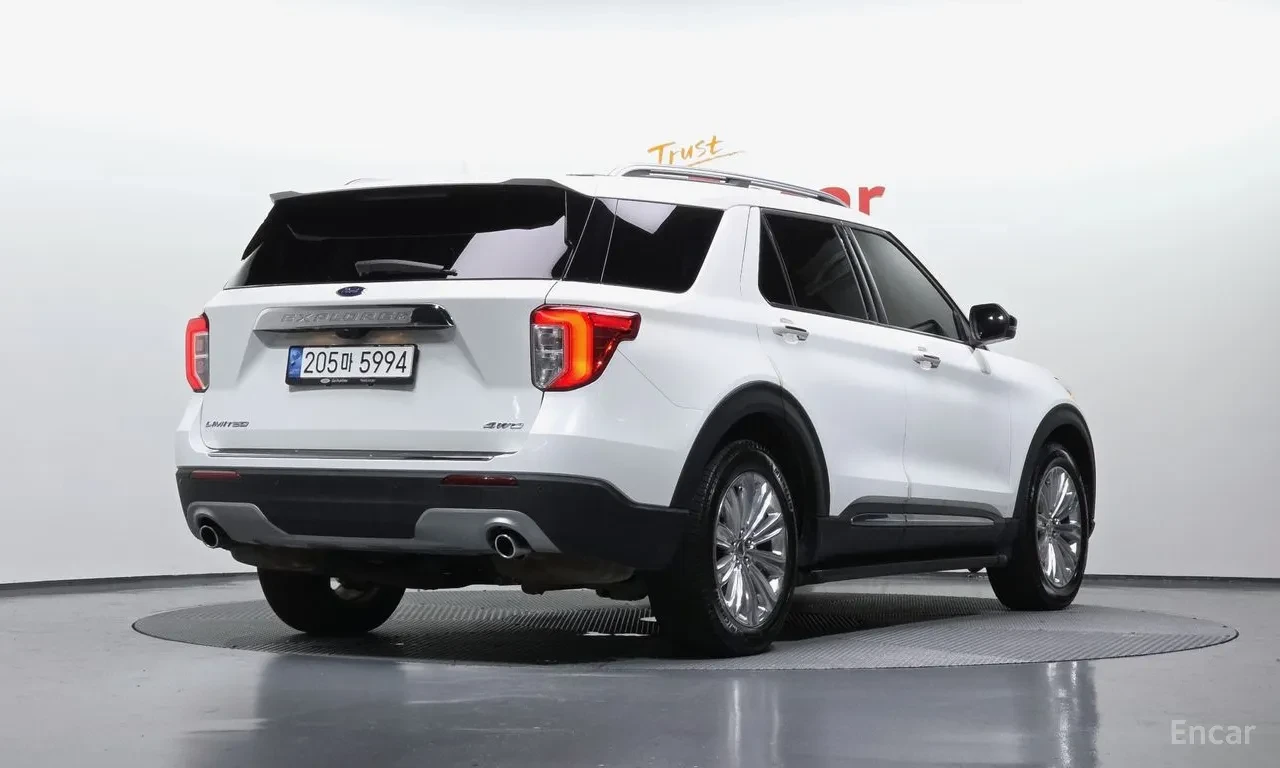 Ford Explorer 6th Generation Limited| 2.3 ECOBOOST| 4WD| LED| , снимка 2 - Автомобили и джипове - 55045906