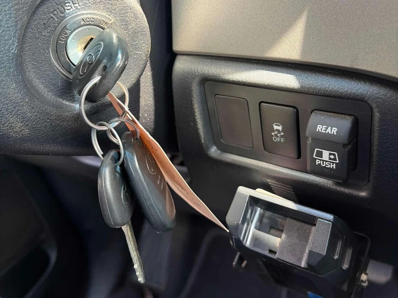 Toyota Tundra * Other * АВТОКРЕДИТ БЕЗ ПЪРВОНАЧАЛНА ВНОСКА* , снимка 14 - Автомобили и джипове - 55215663