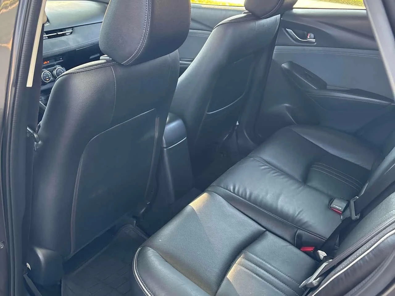 Mazda CX-3 GT * CARFAX * БЕЗ ПЪРВОНАЧАЛНА ВНОСКА, снимка 3 - Автомобили и джипове - 55470694