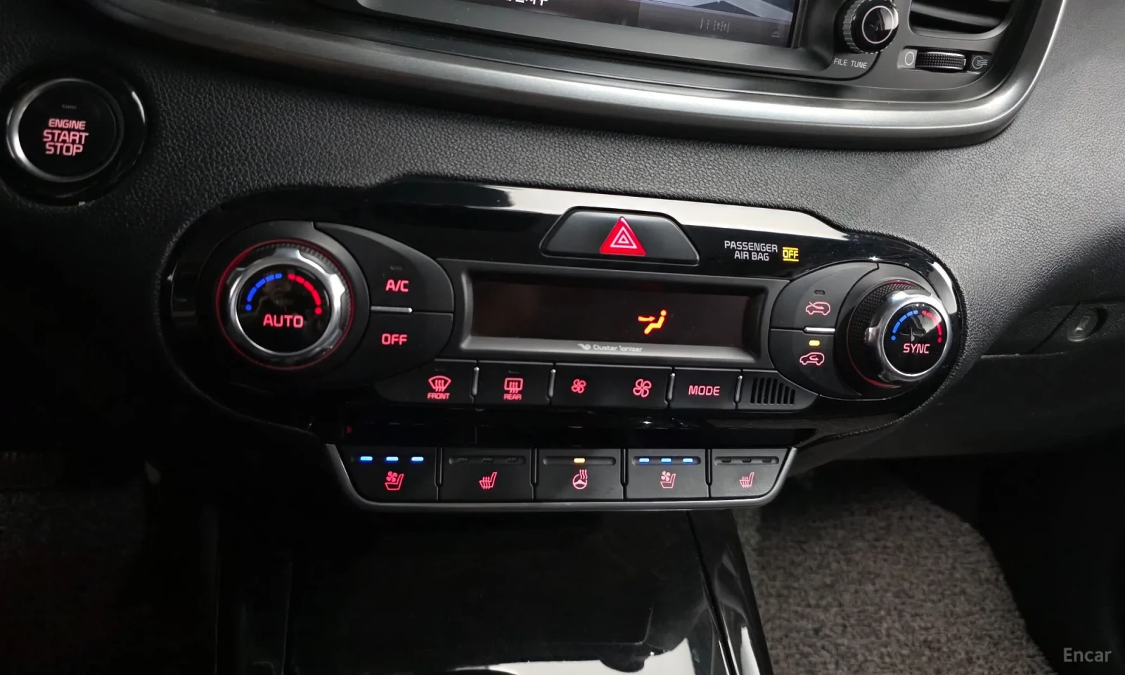 Kia Sorento 4x4\2.2 Diesel\Топ Оферта, снимка 16 - Автомобили и джипове - 55584654