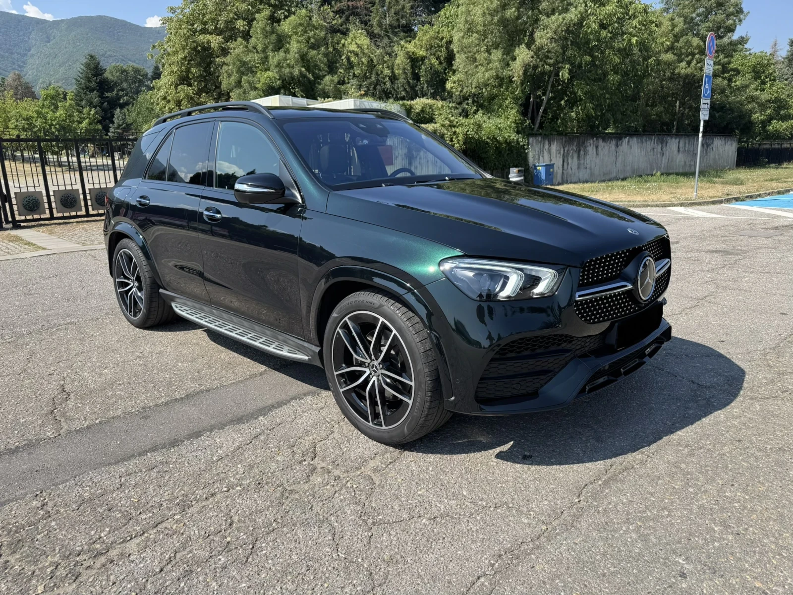 Mercedes-Benz GLE 400 d AMG Panorama 360 Burmester HeadUp Гаранция