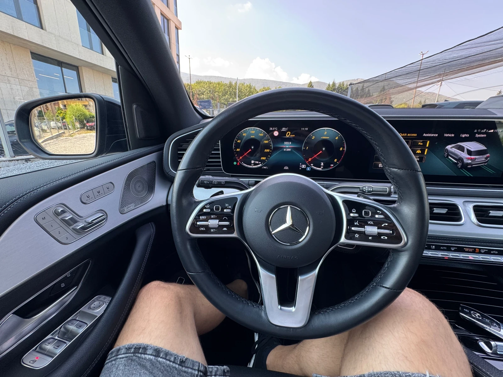 Mercedes-Benz GLE 400 d AMG Panorama 360 Burmester HeadUp Гаранция, снимка 11 - Автомобили и джипове - 55667703