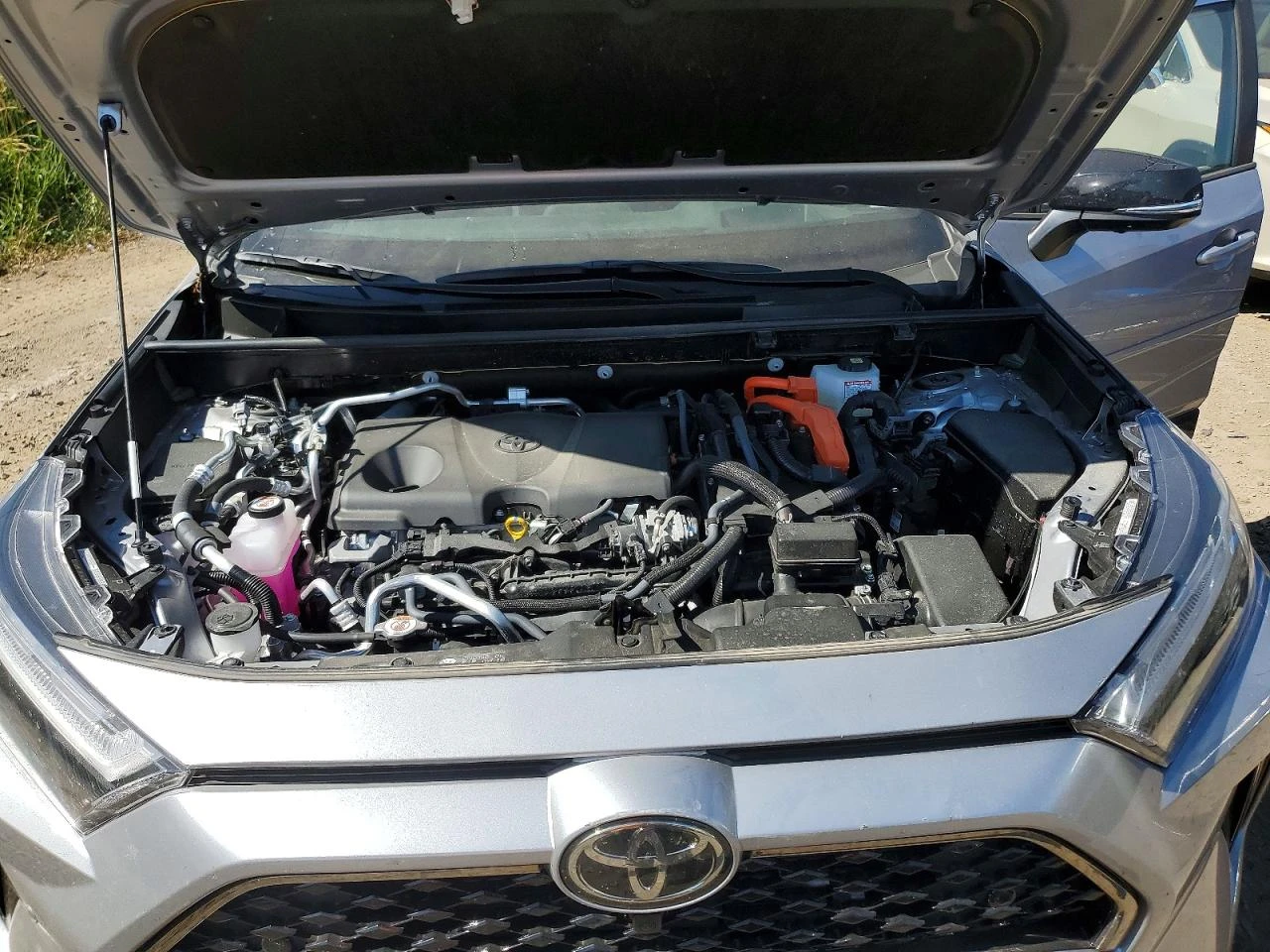 Toyota Rav4 PHEV* XSE* КОЖА* ПОДГРЕВ* ПАНО* КАМЕРА* , снимка 12 - Автомобили и джипове - 55690021