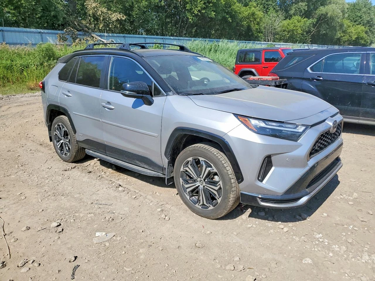 Toyota Rav4 PHEV* XSE* КОЖА* ПОДГРЕВ* ПАНО* КАМЕРА* , снимка 4 - Автомобили и джипове - 55690021