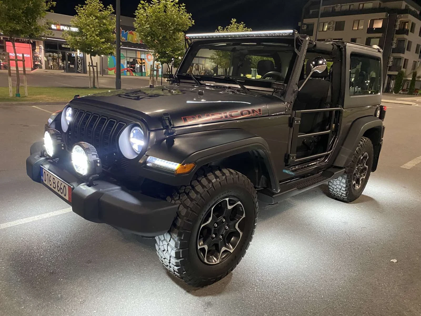 Jeep Wrangler 3.6 V6, снимка 2 - Автомобили и джипове - 56161343