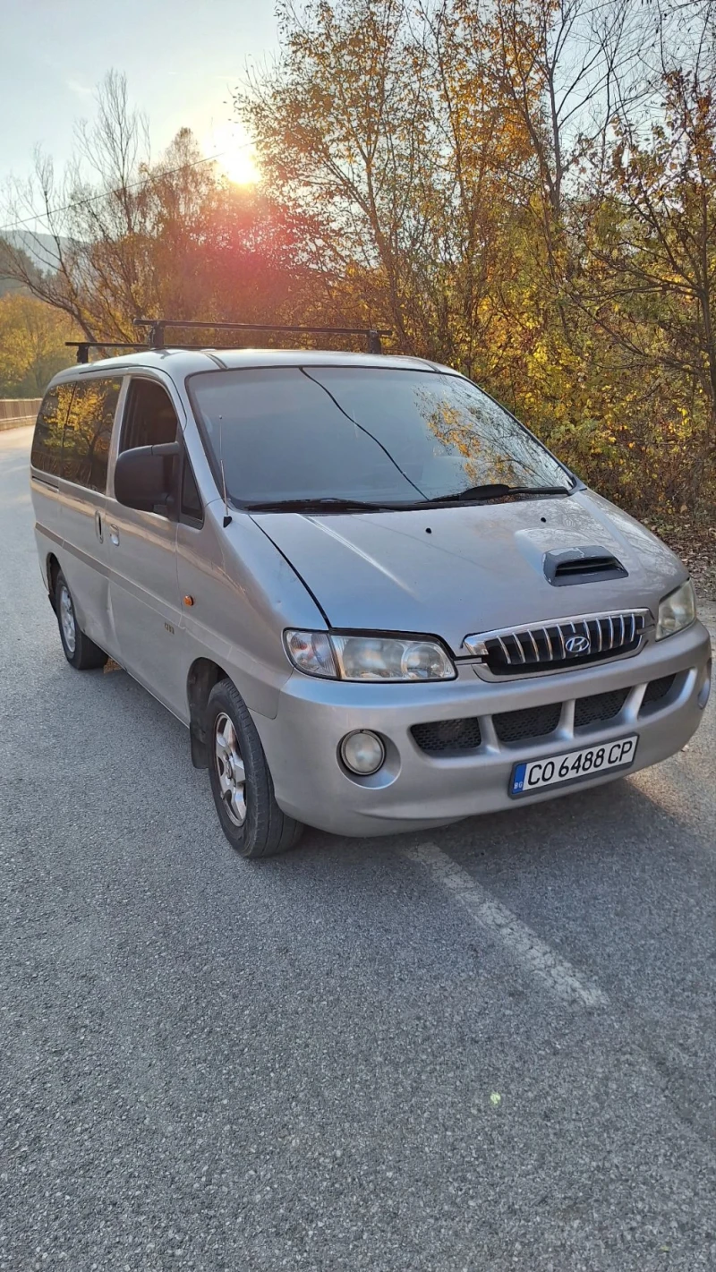 Hyundai H1 Пътнически 8+ 1, снимка 1 - Бусове и автобуси - 47972084