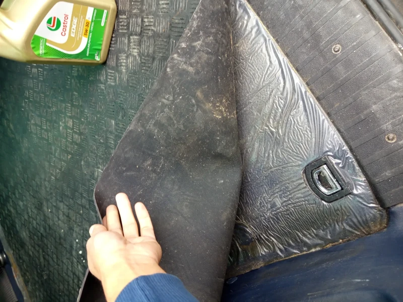 VW Caravelle, снимка 5 - Бусове и автобуси - 53599273