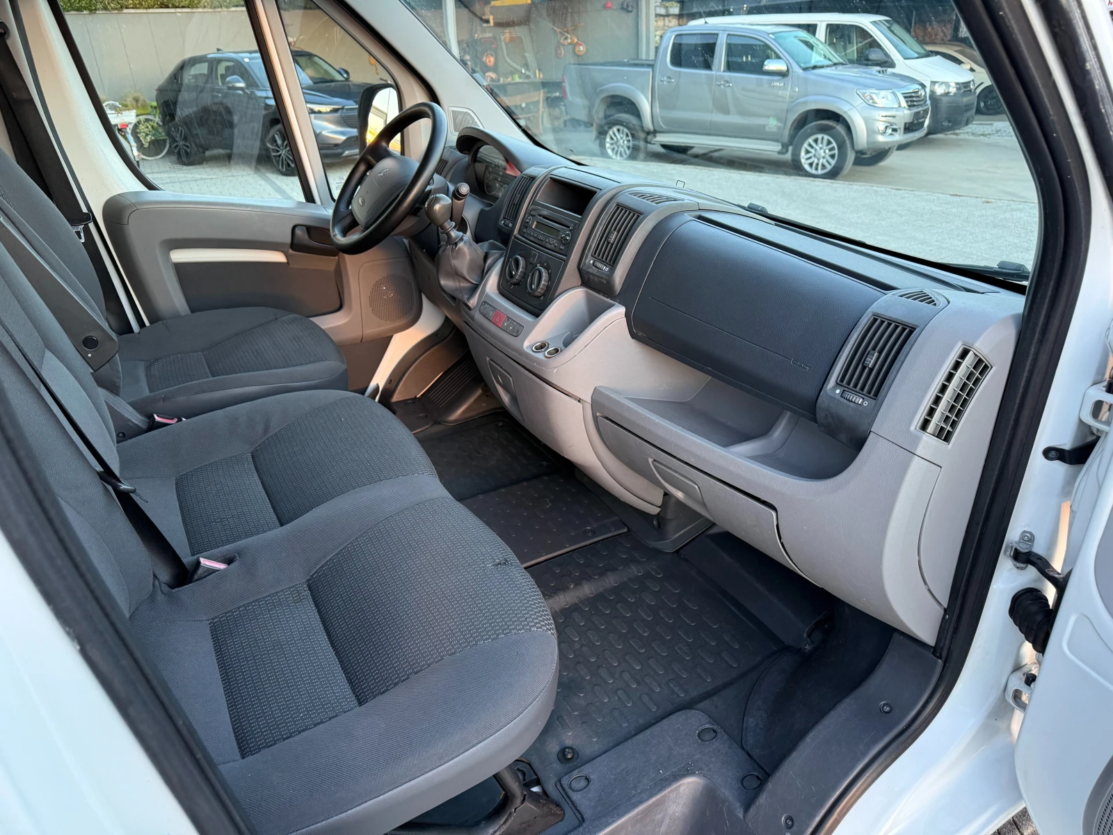 Citroen Jumper 2.2HDI L1H1 Клима - изображение 9