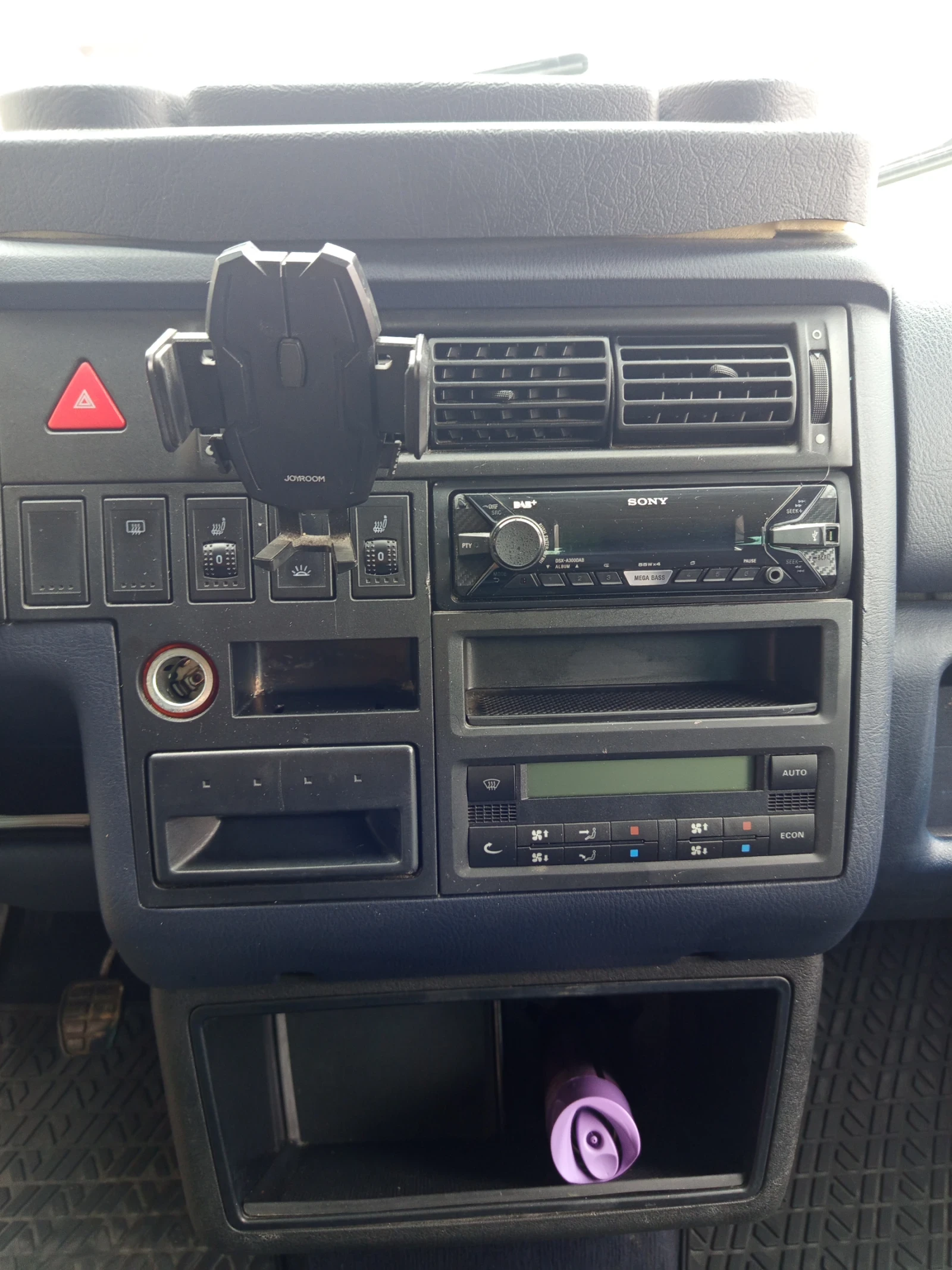 VW Caravelle  - изображение 5