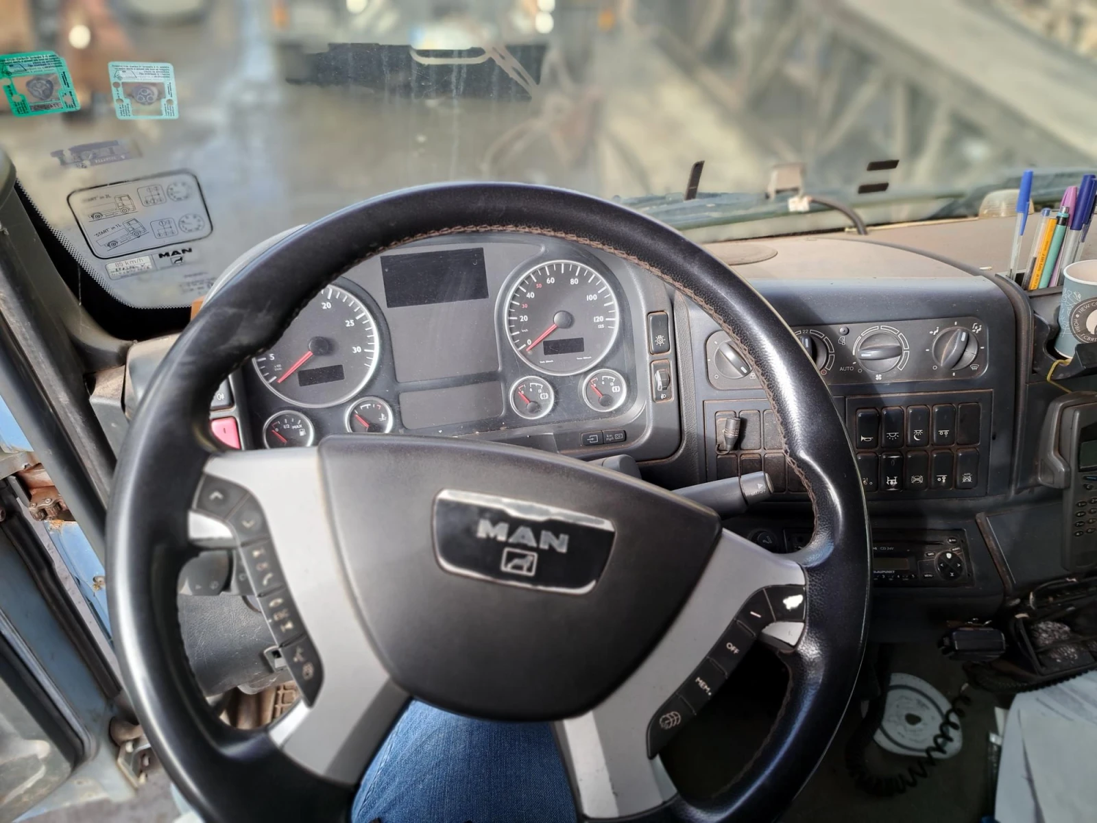 Man 26.403, снимка 8 - Камиони - 56725102