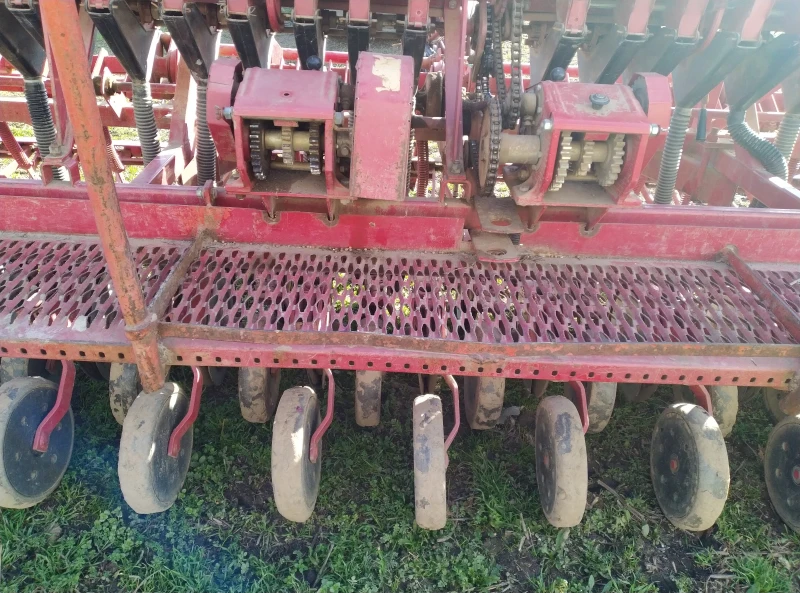 Сеялка Друга марка, снимка 3 - Селскостопанска техника - 52887494