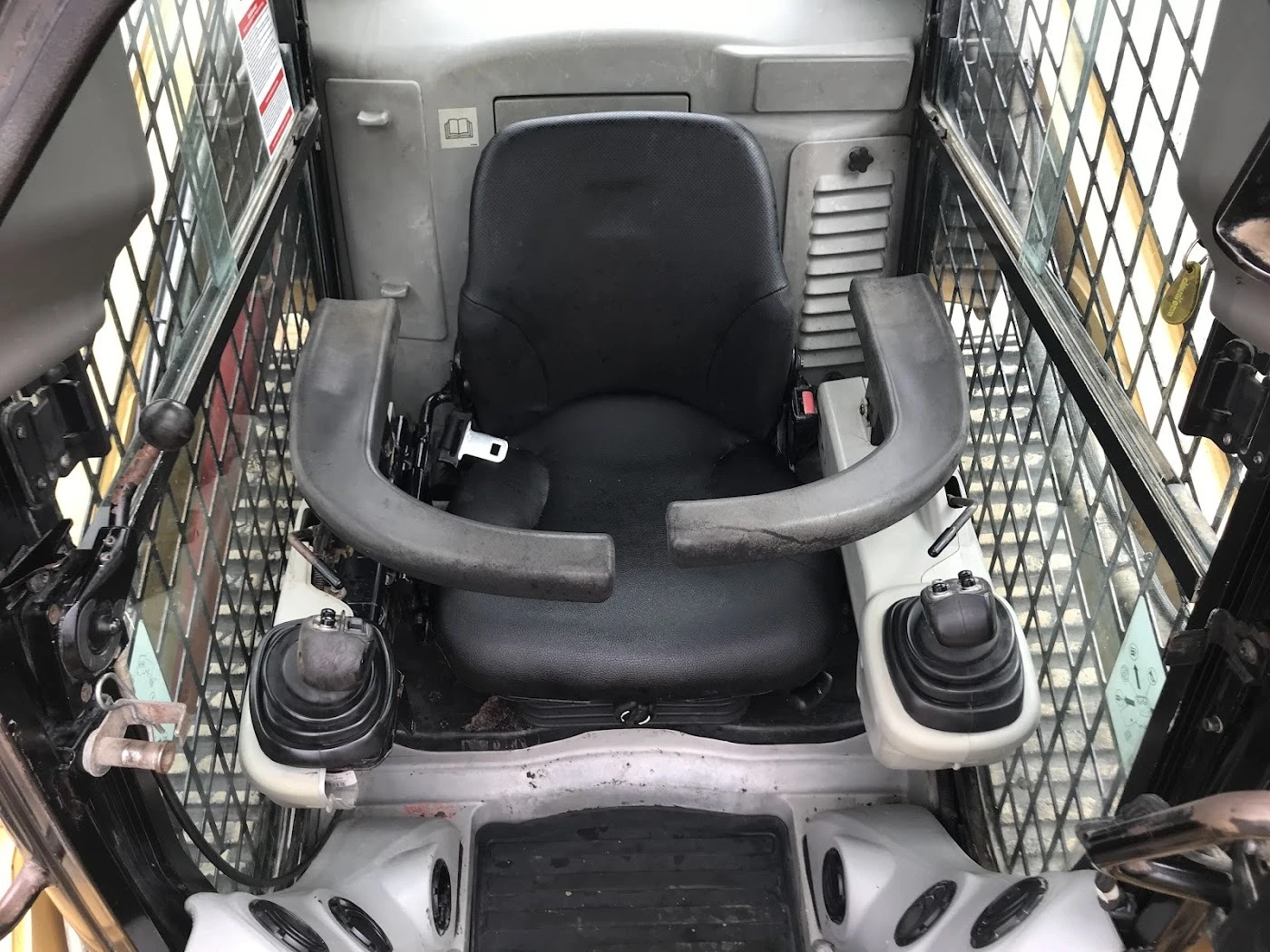    Cat 277C 4200. | Mobile.bg   13