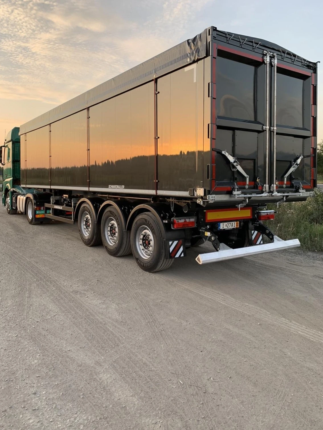  Schwarzmuller 553, 3  | Mobile.bg   9