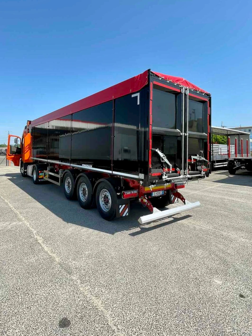  Schwarzmuller 553, 3  | Mobile.bg   14