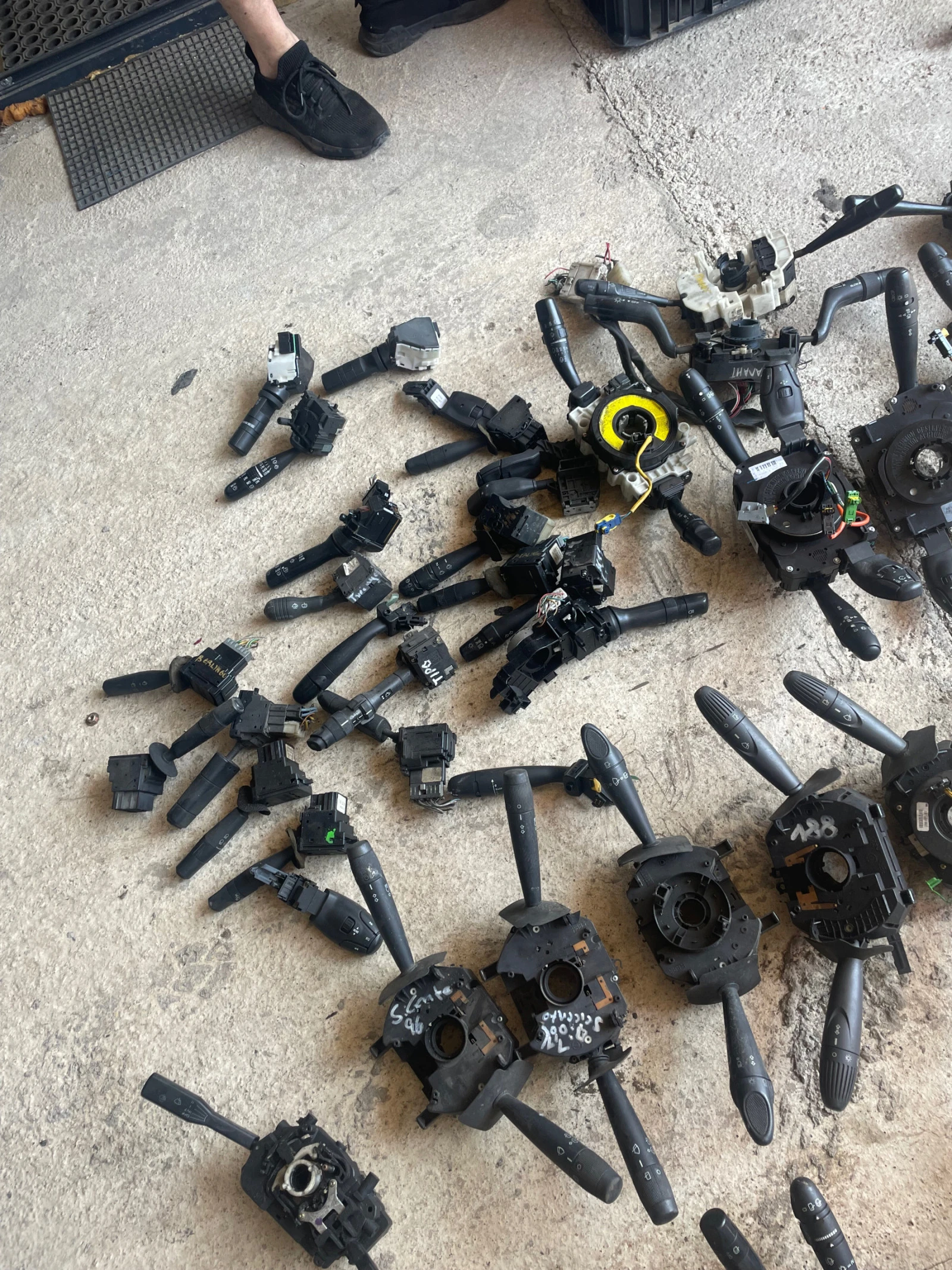 �������� �� ������/�������� �� ����/ ���� / ����/ �������/�����/����� | Mobile.bg � ����������� 4