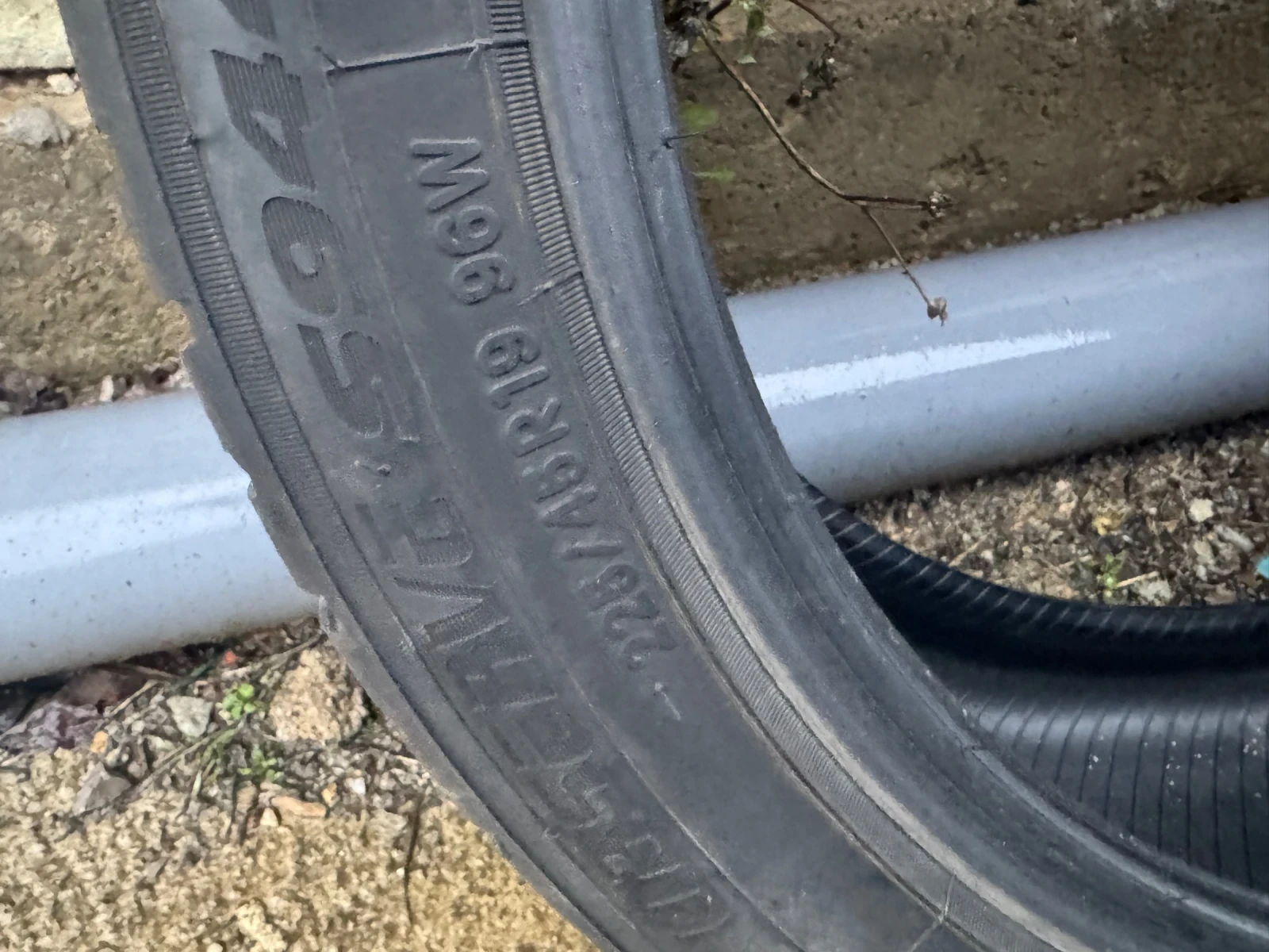 ���� 225/45R19 | Mobile.bg � ����������� 4
