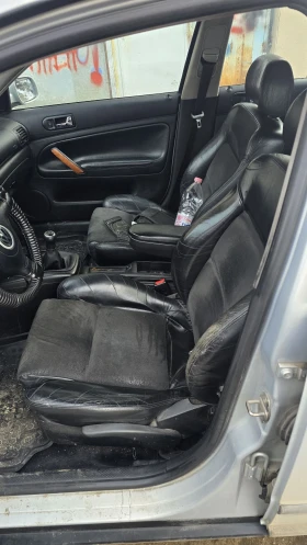 VW Passat 1.9 tdi Hi line 116 к.с p d кожа клима - 1350 € / 2640.37 лв. - 95736395 5