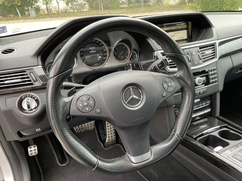 Mercedes-Benz E 350 E350 CDI 7G-TRONIC* AMG* , снимка 12 - Автомобили и джипове - 47092783